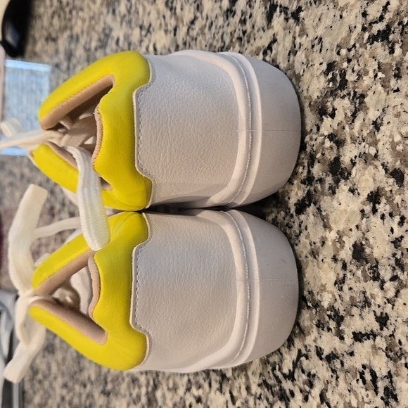 MOLECA WHITE AND YELLOW SNEAKERS. SIZE 9 - Picture 8 of 9